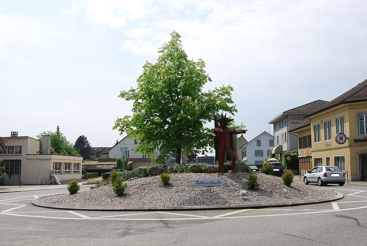 Kreisel mit Brunnen in Hägendorf im Kanton Solothurn